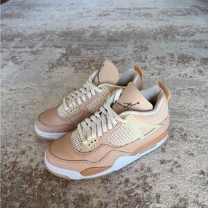 Air Jordan Retro 4 Sneakers